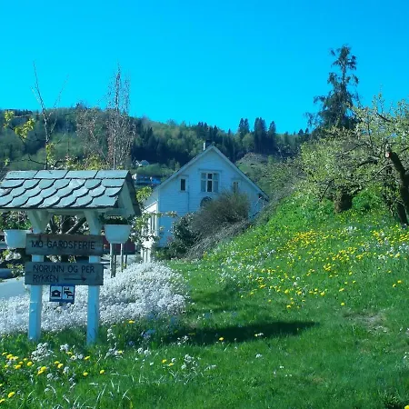 Holiday home Mo Gardsferie-pers Frukthage *